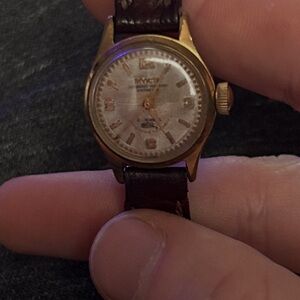 Vintage women’s Invicta